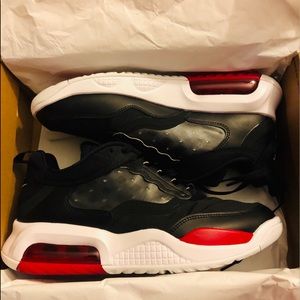 Nike Jumpman Max 200